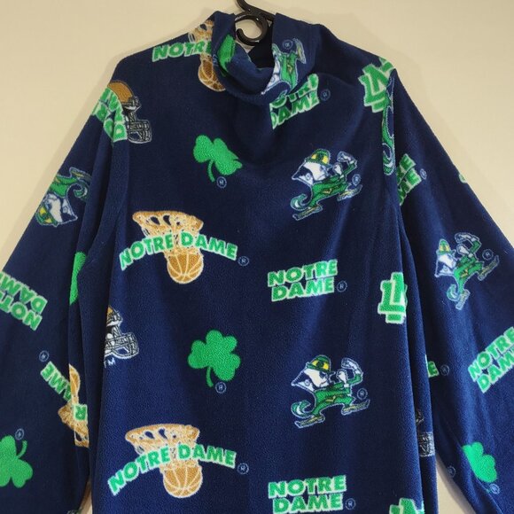 Notre Dame Fighting Irish Collegiate Snuggie Blanket w/ Sleeves  Adult OS - Picture 3 of 10